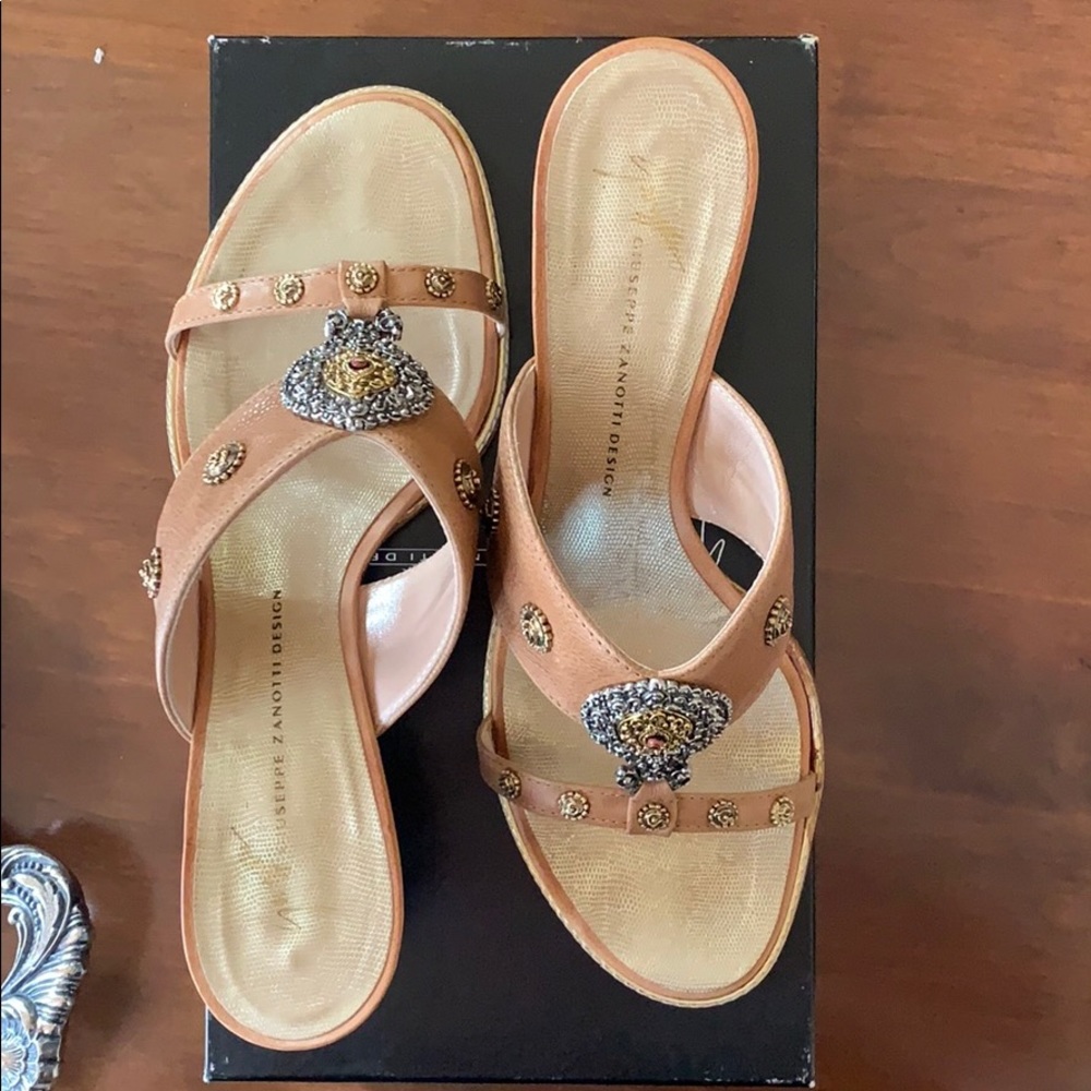 Giuseppe Zanotti mules.